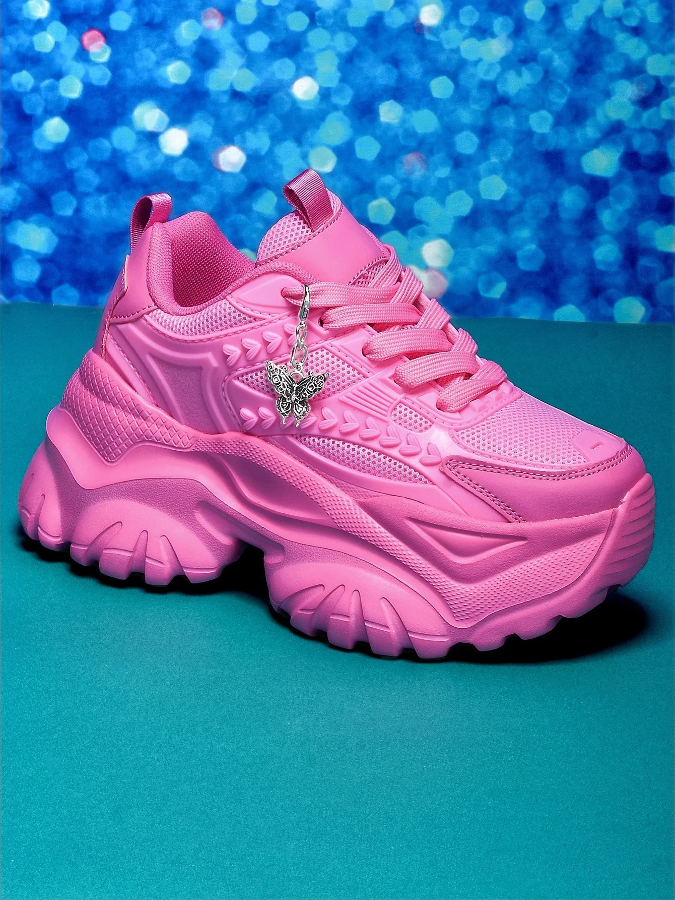 Women's Lightweight 7cm Height-Increasing White Platform Trendy Versatile Fashion Casual Vulcanized Shoes with Silver Butterfly Decoration and Chain Accessory, High Platform Trendy Versatile White Women's Comfortable Soft-Soled Shock-Absorbing Non-Slip Vulcanized Shoes, Summer Breathable Quick-Dry Mesh Sandals for Daily Walking, Fitness, and Work, White Shoes