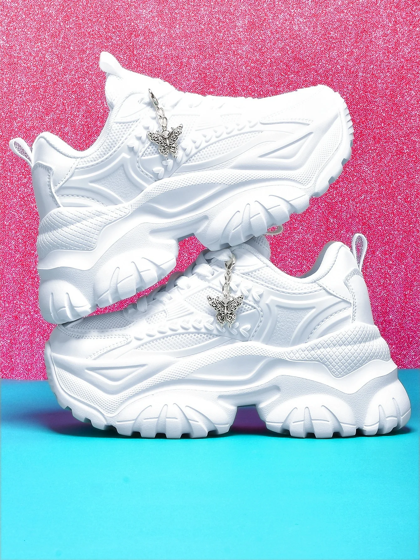 Women's Lightweight 7cm Height-Increasing White Platform Trendy Versatile Fashion Casual Vulcanized Shoes with Silver Butterfly Decoration and Chain Accessory, High Platform Trendy Versatile White Women's Comfortable Soft-Soled Shock-Absorbing Non-Slip Vulcanized Shoes, Summer Breathable Quick-Dry Mesh Sandals for Daily Walking, Fitness, and Work, White Shoes