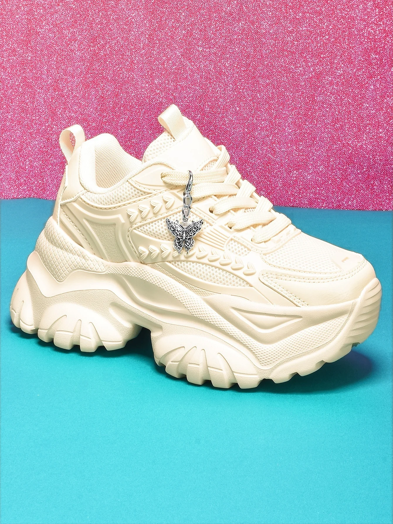 Women's Lightweight 7cm Height-Increasing White Platform Trendy Versatile Fashion Casual Vulcanized Shoes with Silver Butterfly Decoration and Chain Accessory, High Platform Trendy Versatile White Women's Comfortable Soft-Soled Shock-Absorbing Non-Slip Vulcanized Shoes, Summer Breathable Quick-Dry Mesh Sandals for Daily Walking, Fitness, and Work, White Shoes