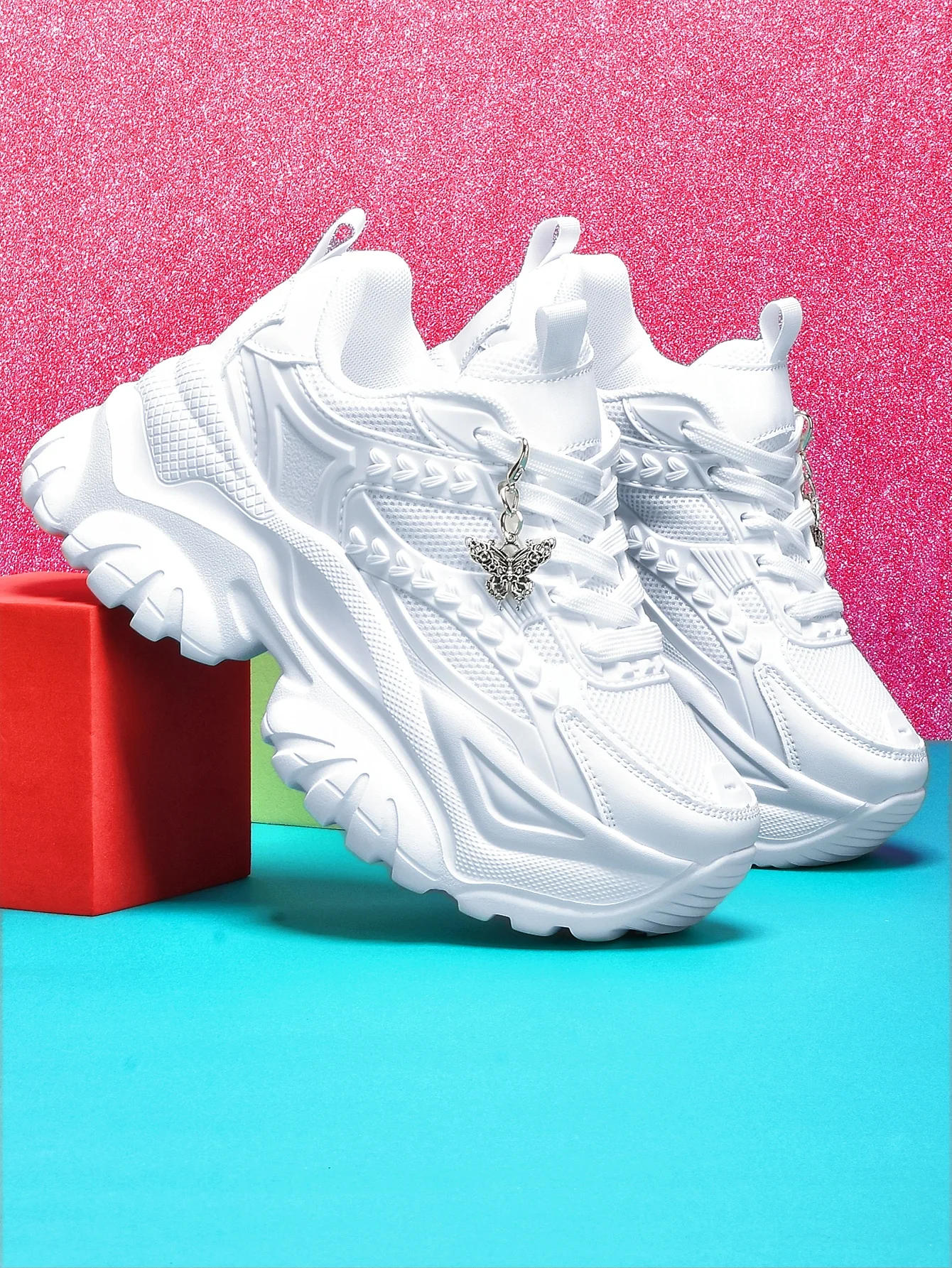 Women's Lightweight 7cm Height-Increasing White Platform Trendy Versatile Fashion Casual Vulcanized Shoes with Silver Butterfly Decoration and Chain Accessory, High Platform Trendy Versatile White Women's Comfortable Soft-Soled Shock-Absorbing Non-Slip Vulcanized Shoes, Summer Breathable Quick-Dry Mesh Sandals for Daily Walking, Fitness, and Work, White Shoes