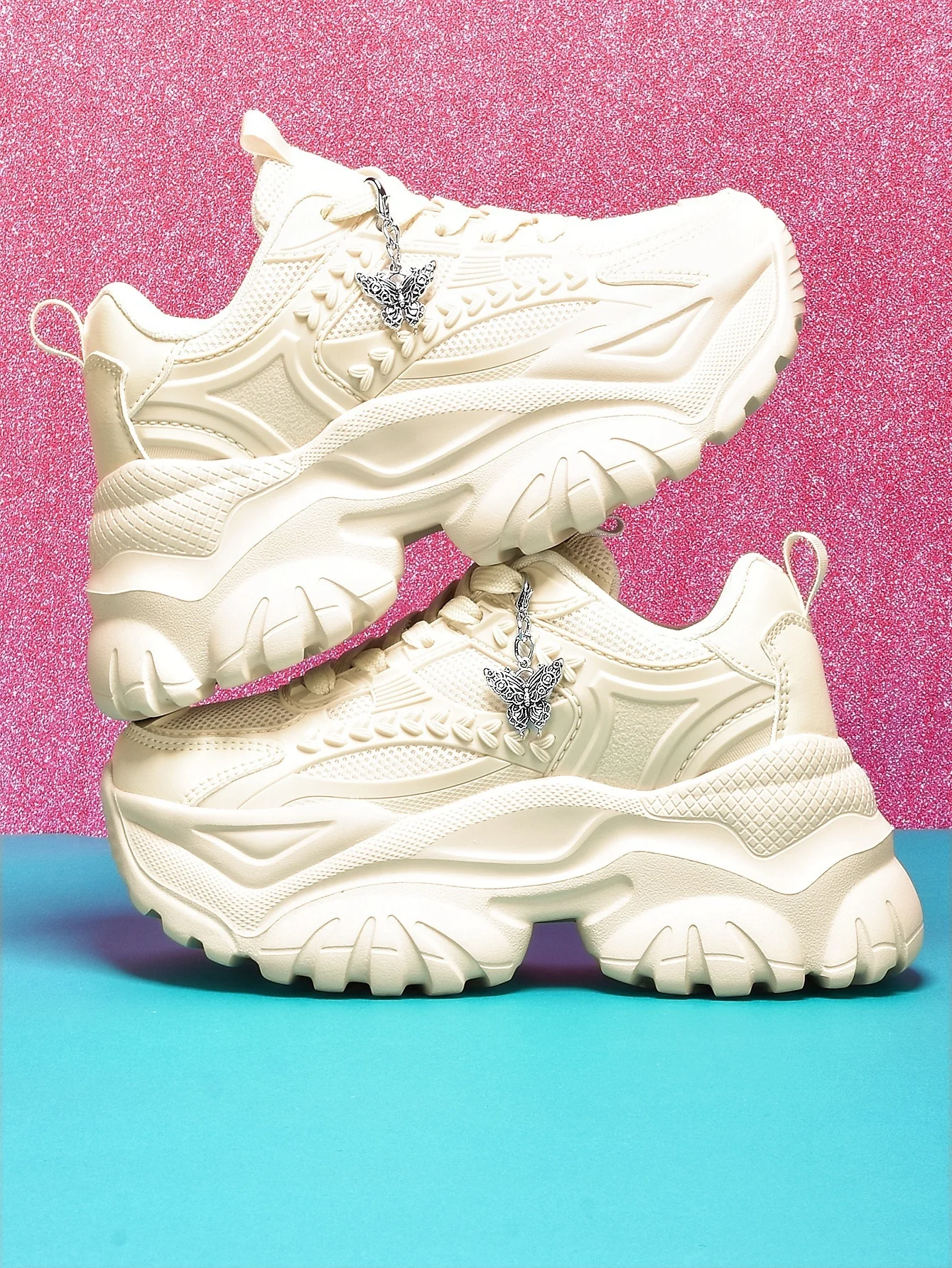 Women's Lightweight 7cm Height-Increasing White Platform Trendy Versatile Fashion Casual Vulcanized Shoes with Silver Butterfly Decoration and Chain Accessory, High Platform Trendy Versatile White Women's Comfortable Soft-Soled Shock-Absorbing Non-Slip Vulcanized Shoes, Summer Breathable Quick-Dry Mesh Sandals for Daily Walking, Fitness, and Work, White Shoes