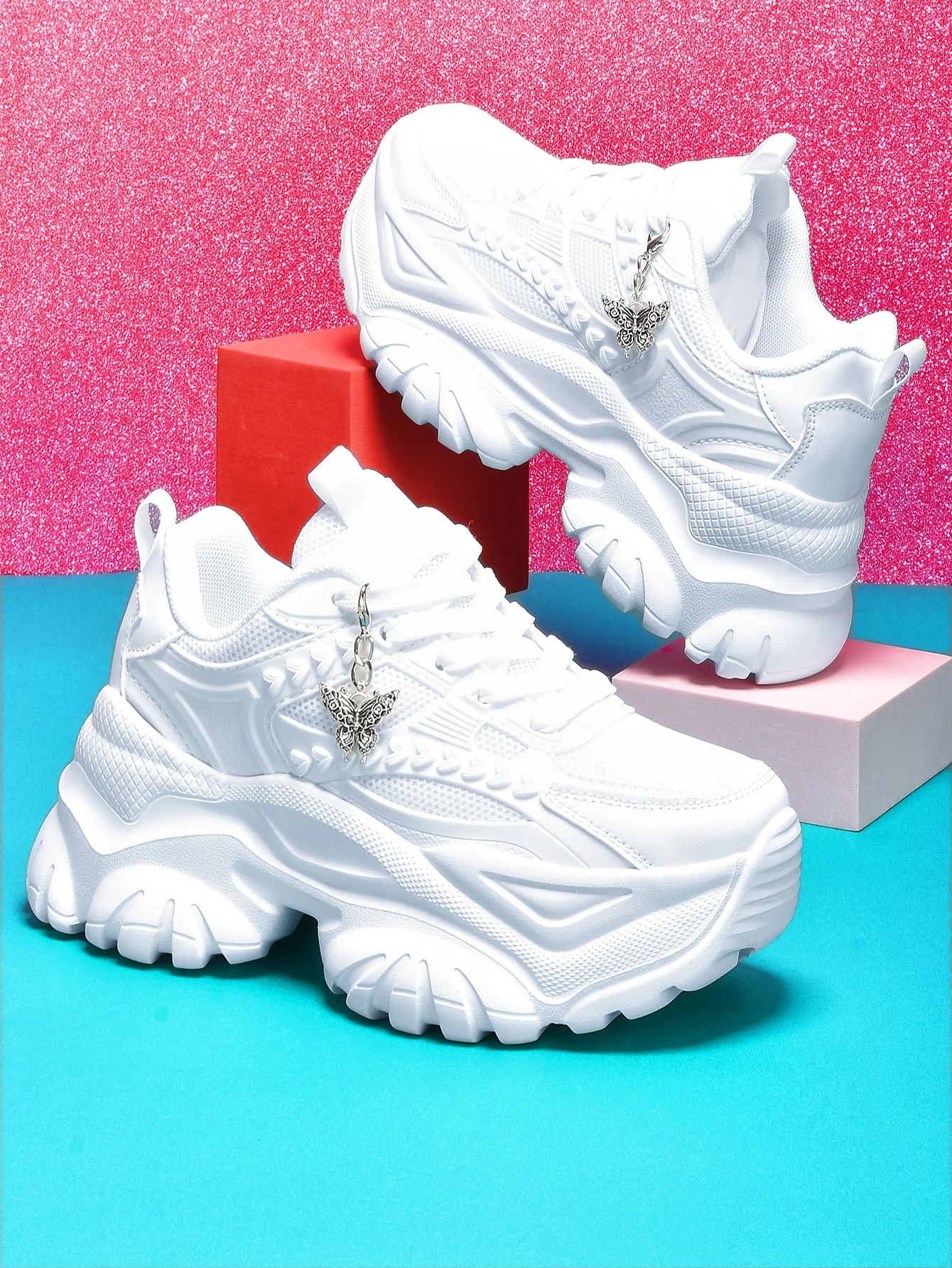 Women's Lightweight 7cm Height-Increasing White Platform Trendy Versatile Fashion Casual Vulcanized Shoes with Silver Butterfly Decoration and Chain Accessory, High Platform Trendy Versatile White Women's Comfortable Soft-Soled Shock-Absorbing Non-Slip Vulcanized Shoes, Summer Breathable Quick-Dry Mesh Sandals for Daily Walking, Fitness, and Work, White Shoes