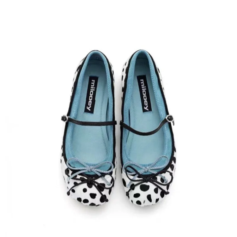 *Fashionable/sexy Hot Selling Le Fu Shoes Spring and Autumn New Round Toe Flat Bottom Comfortable Casual Single Shoes for Women