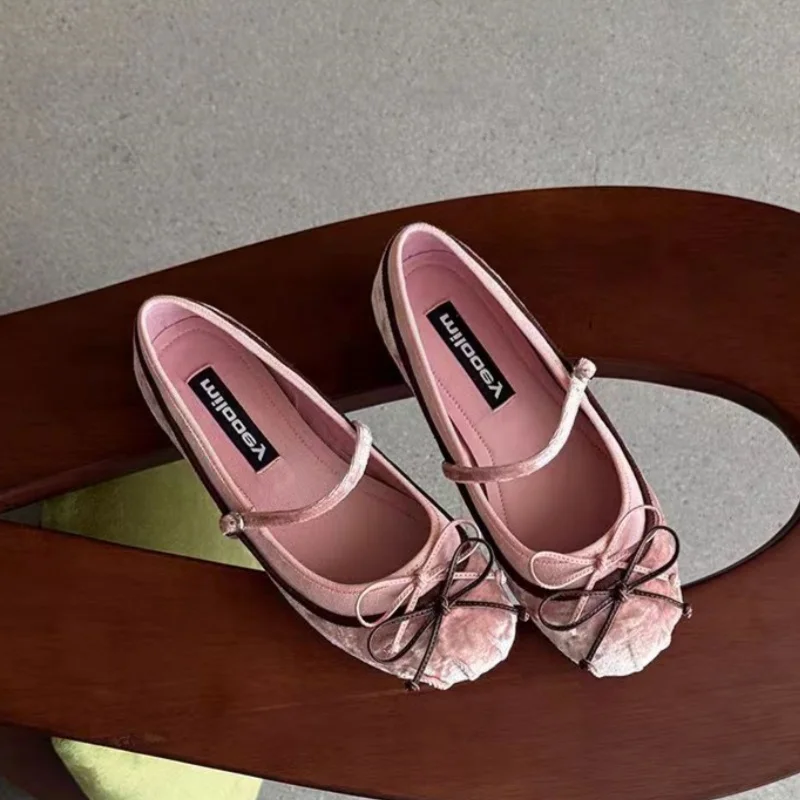 *Fashionable/sexy Hot Selling Le Fu Shoes Spring and Autumn New Round Toe Flat Bottom Comfortable Casual Single Shoes for Women