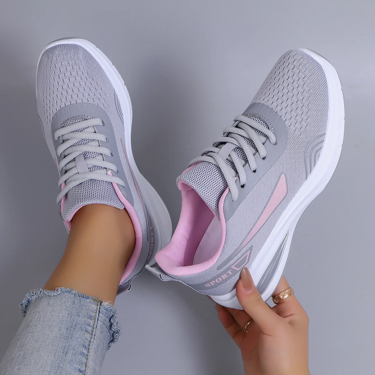 Spring new women's sports shoes, fashionable, breathable, lightweight, non-slip, wear-resistant, casual sports shoes, flat shoes