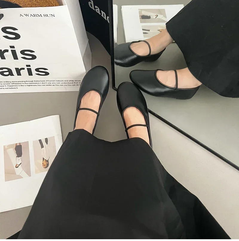 Designers Woman Flats Shoes Fashion Shallow Slip on Women Soft Sole Ballet Shoes Ladies Casual Outdoor Ballerina Shoe