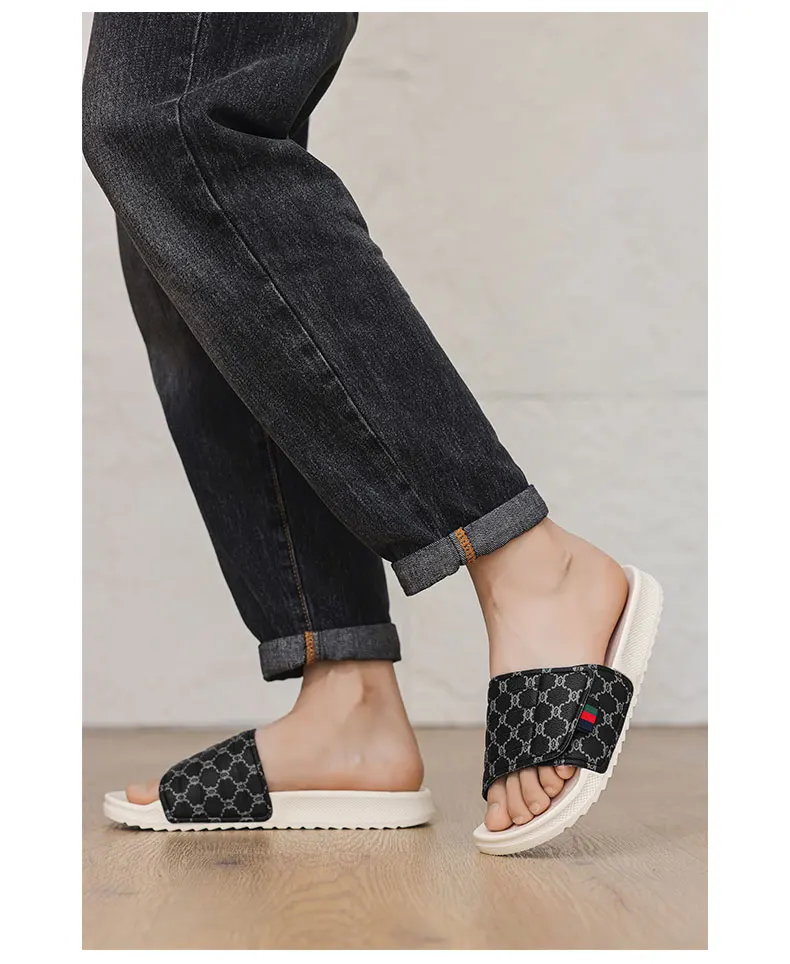 Design Fashion Slippers Comfortable Lightweight Breathable Suitable for Home Leisure Travel Personalized and Practical Outdoor