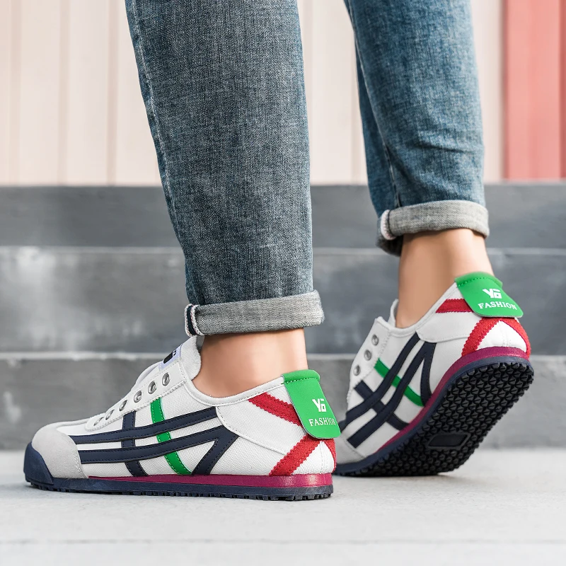 Fashion Men Casual Shoes Lightweight Cloth Running Outdoor Sneakers Comfortable Walking Sport Shoes Breathable Jogging Shoes