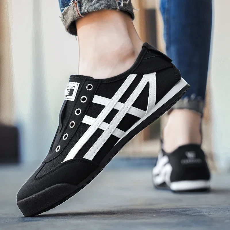 Fashion Men Casual Shoes Lightweight Cloth Running Outdoor Sneakers Comfortable Walking Sport Shoes Breathable Jogging Shoes
