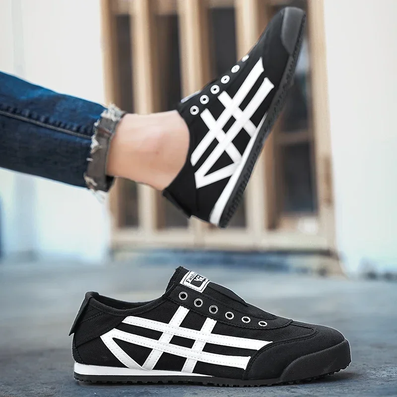 Fashion Men Casual Shoes Lightweight Cloth Running Outdoor Sneakers Comfortable Walking Sport Shoes Breathable Jogging Shoes