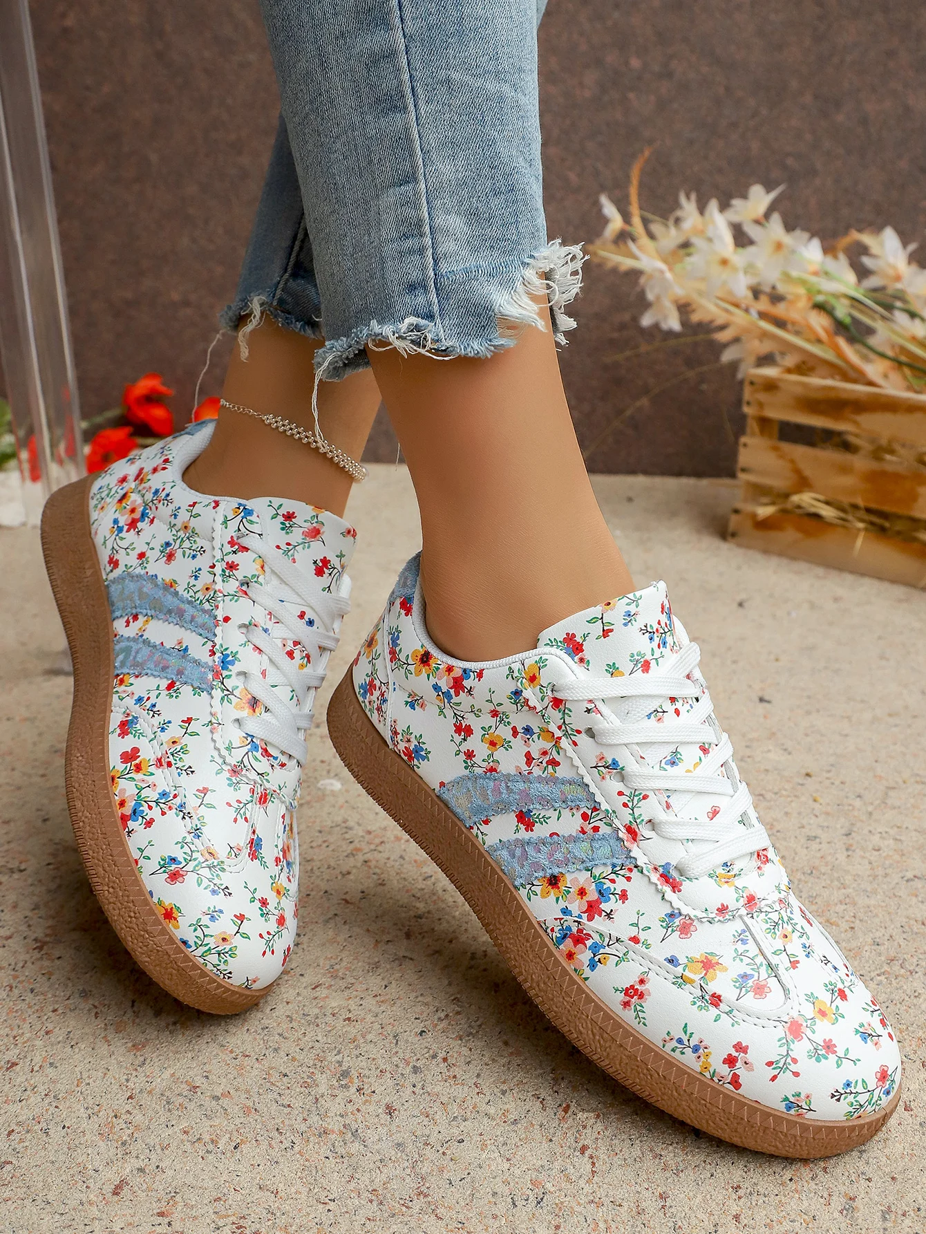 New Women's Floral Sport Shoes Comfortable Breathable Single Shoes Outsole Round Toe Casual Style Female Lightweight Sneakers