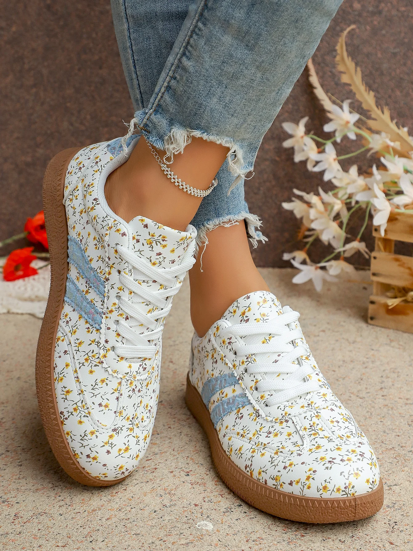 New Women's Floral Sport Shoes Comfortable Breathable Single Shoes Outsole Round Toe Casual Style Female Lightweight Sneakers