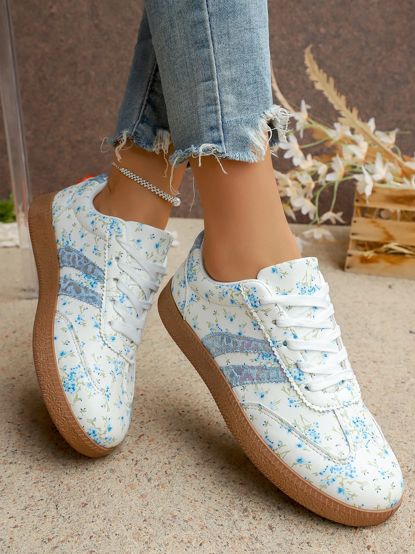 New Women's Floral Sport Shoes Comfortable Breathable Single Shoes Outsole Round Toe Casual Style Female Lightweight Sneakers