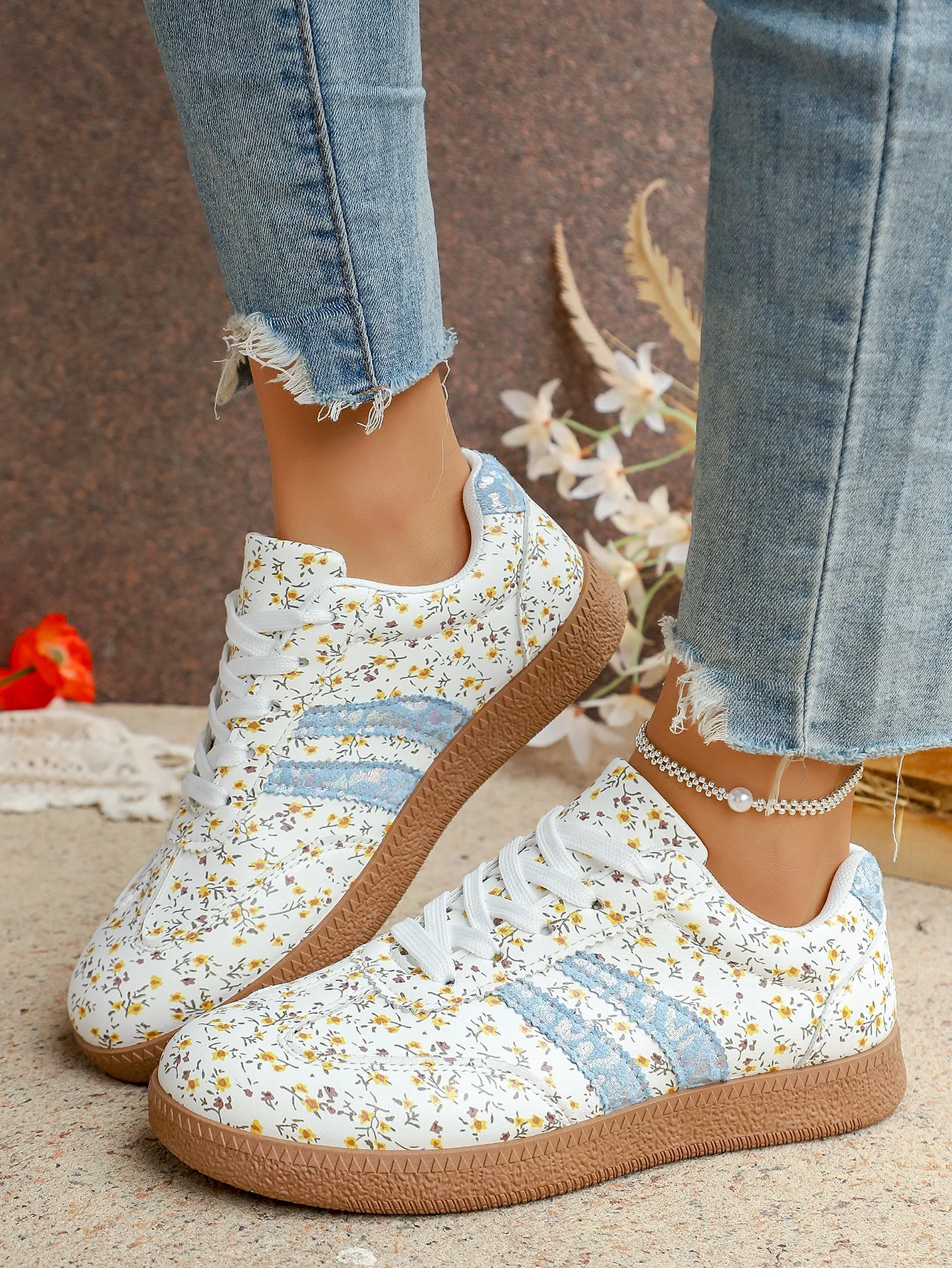 New Women's Floral Sport Shoes Comfortable Breathable Single Shoes Outsole Round Toe Casual Style Female Lightweight Sneakers