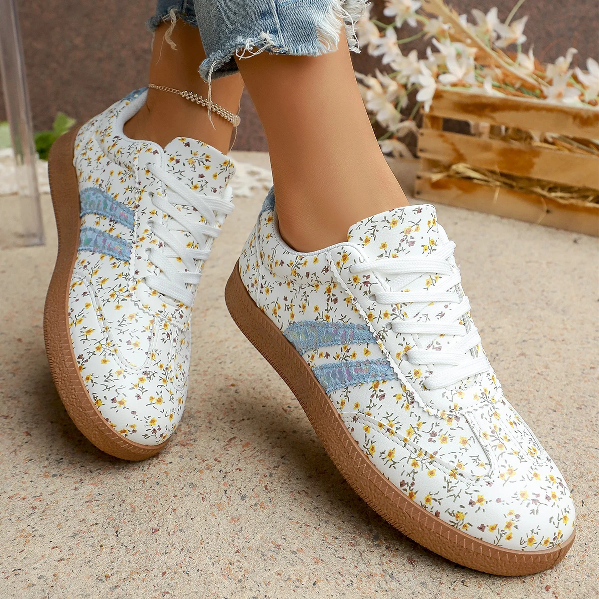 New Women's Floral Sport Shoes Comfortable Breathable Single Shoes Outsole Round Toe Casual Style Female Lightweight Sneakers