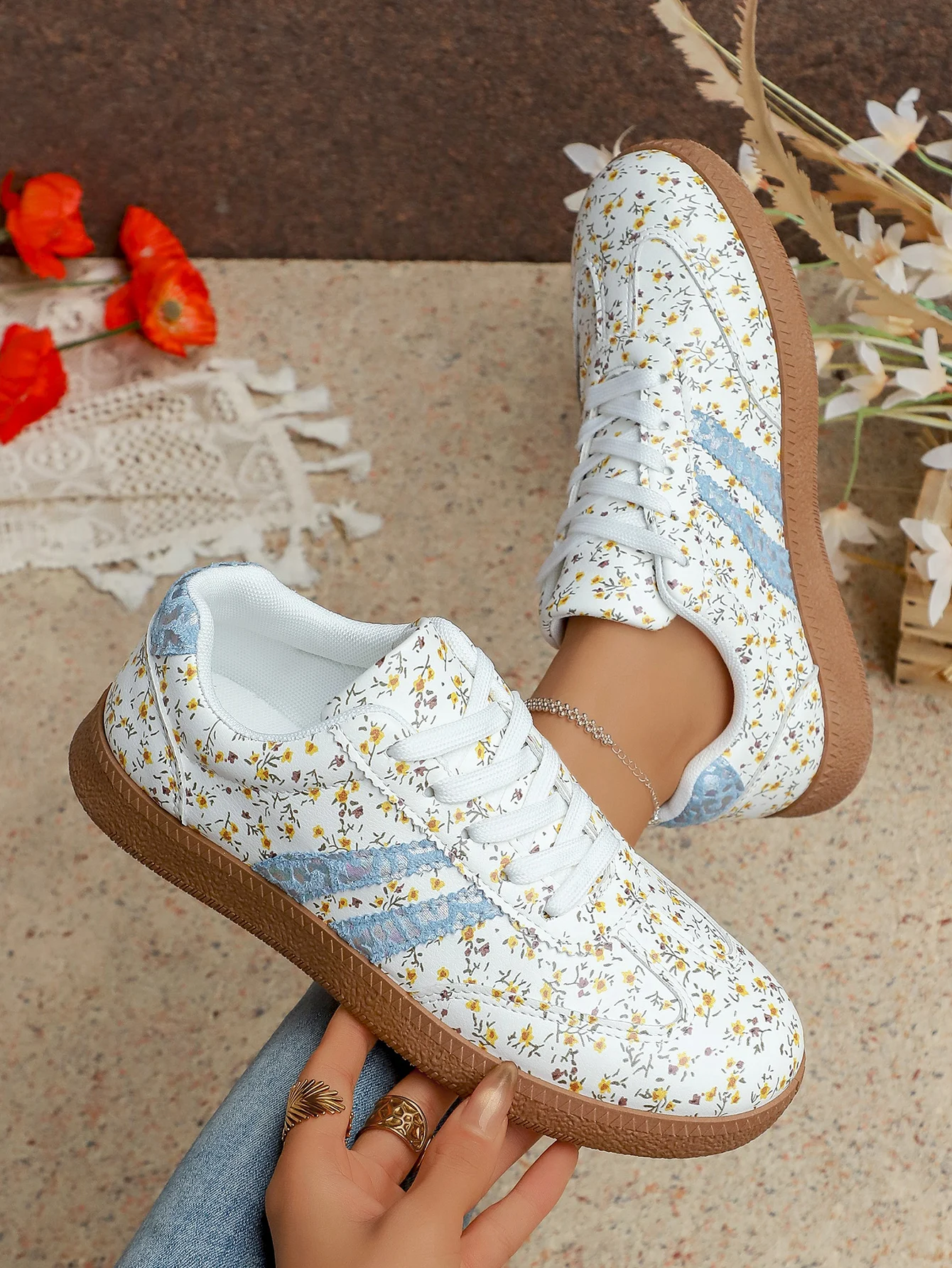 New Women's Floral Sport Shoes Comfortable Breathable Single Shoes Outsole Round Toe Casual Style Female Lightweight Sneakers