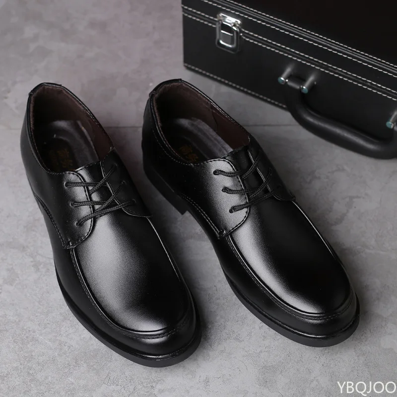 Men's Formal Skin Shoes Casual Fashion Men Sneakers Social Elegant Trend Flat Zapatos Spring Autumn New Men's Business Shoes