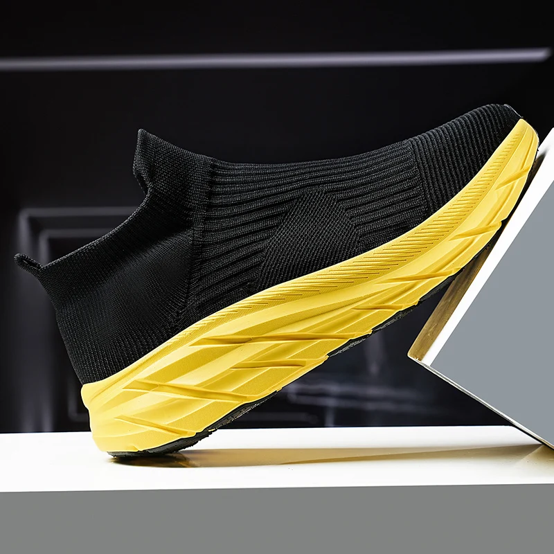 MAEDEF Men's Running Shoes Lightweight Breathable Mesh Elastic Comfortable Durable Fashion Casual Hot Selling Sports Sneakers