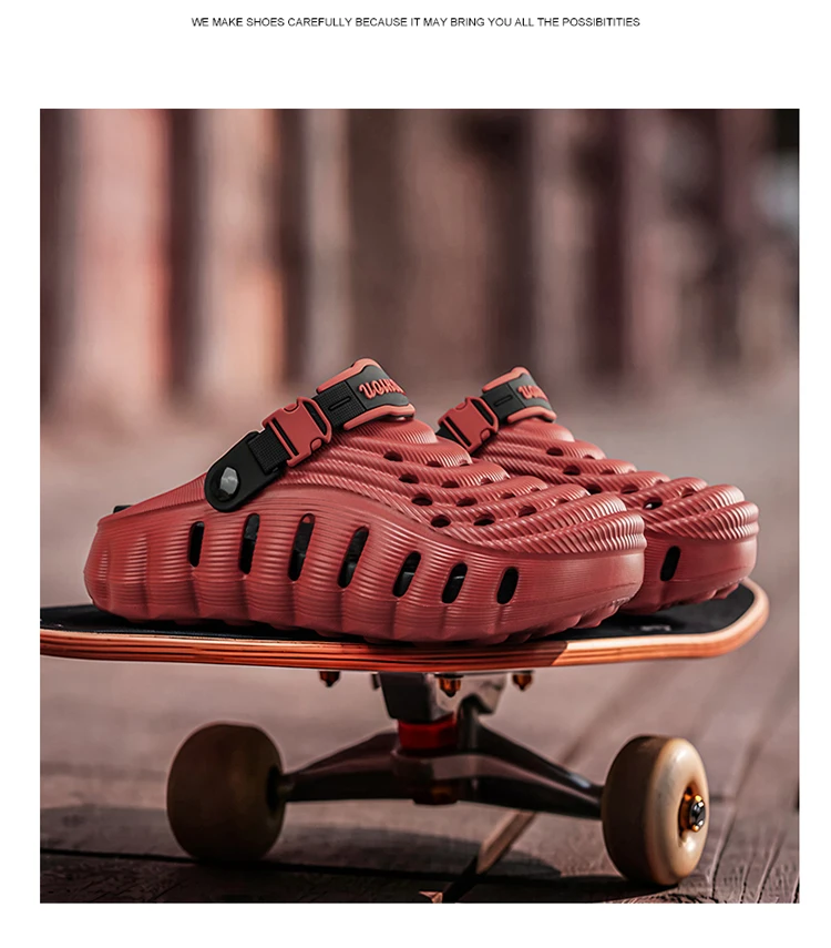 2026 NEW Men Clogs Sandals Summer Outdoor Garden Clogs Hole Shoes Male Casual Shoes Water Shoes Comfort Home Soft Slippers