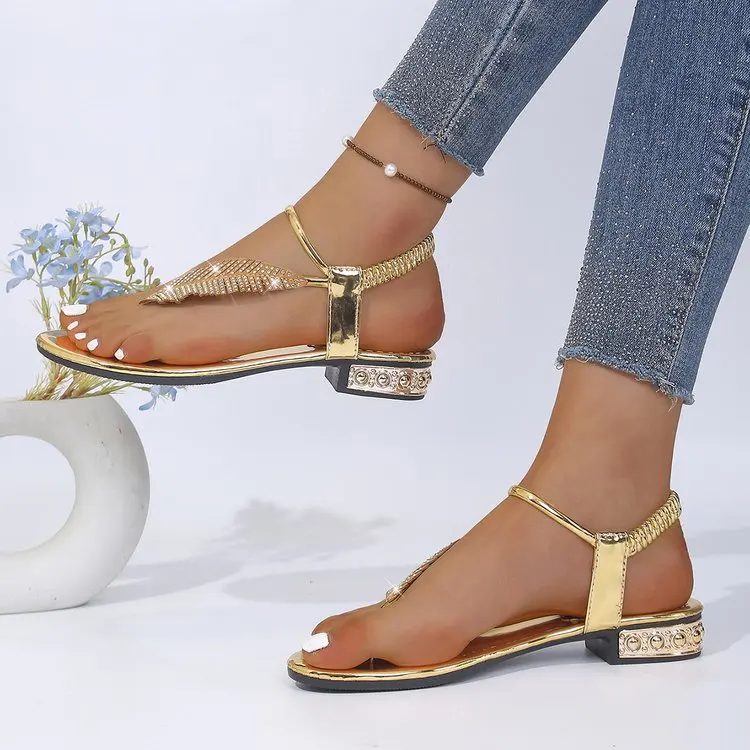 2026 New Women Sandals Fashion Rhinestone Decoration Sandals Simple Comfortable Casual Woman Shoes Designer Lightweight Shoes