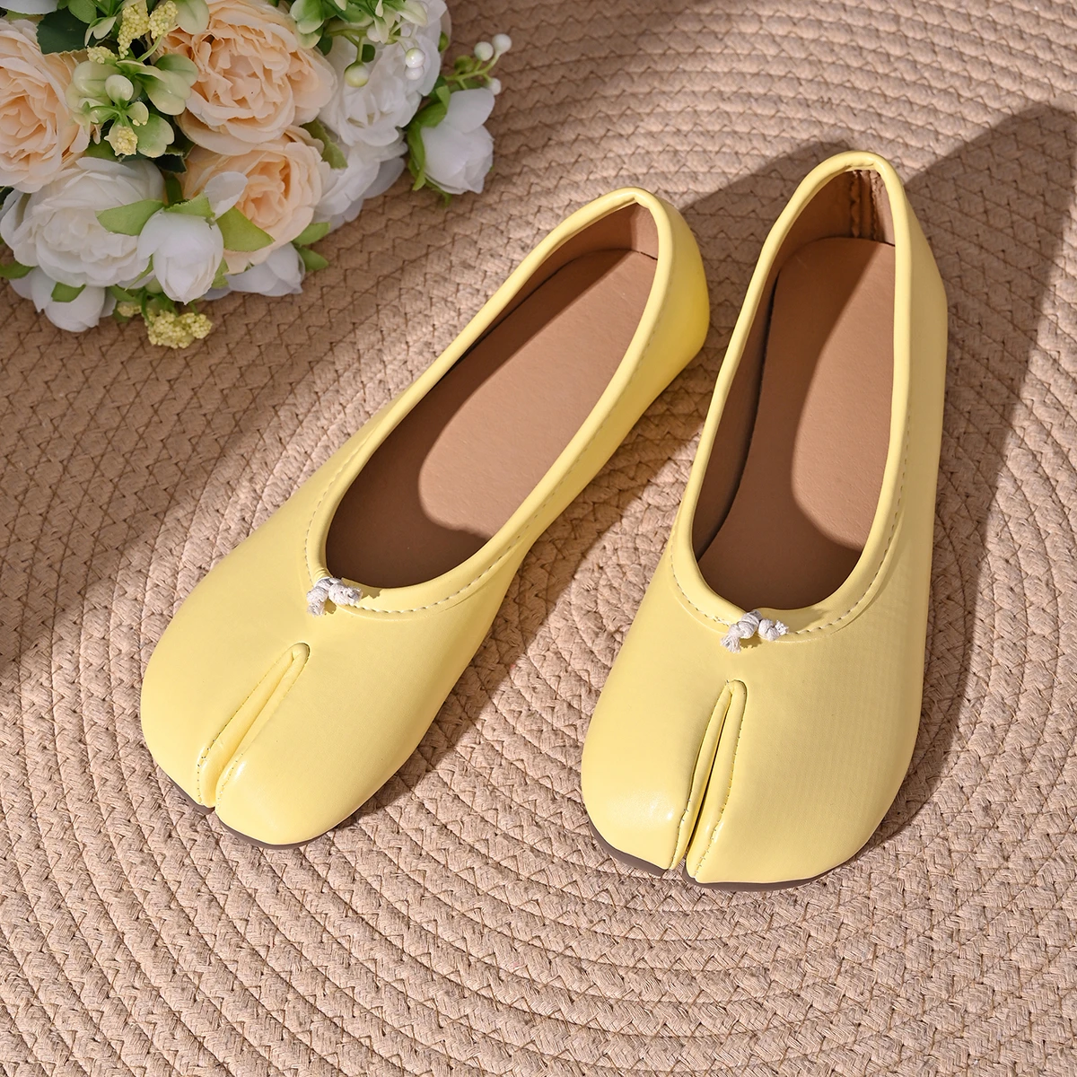 Women Cozy Leather Flats Split Hoof Toe Loafers Femme Mary Jeans Mocasines Ladies Ballerina Shoe