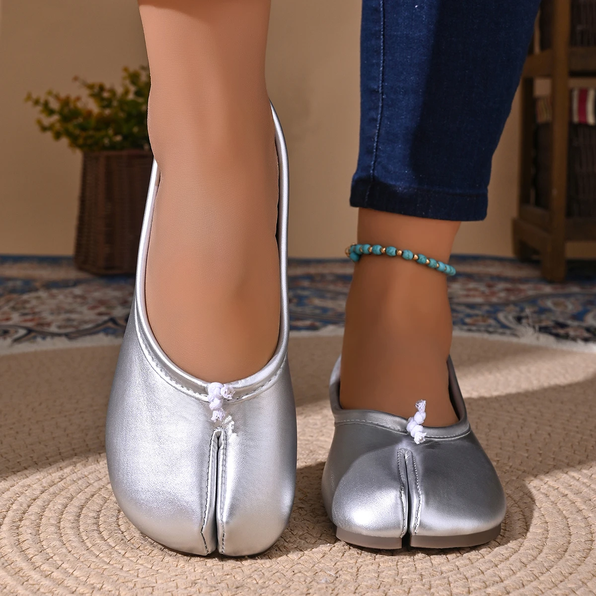 Women Cozy Leather Flats Split Hoof Toe Loafers Femme Mary Jeans Mocasines Ladies Ballerina Shoe
