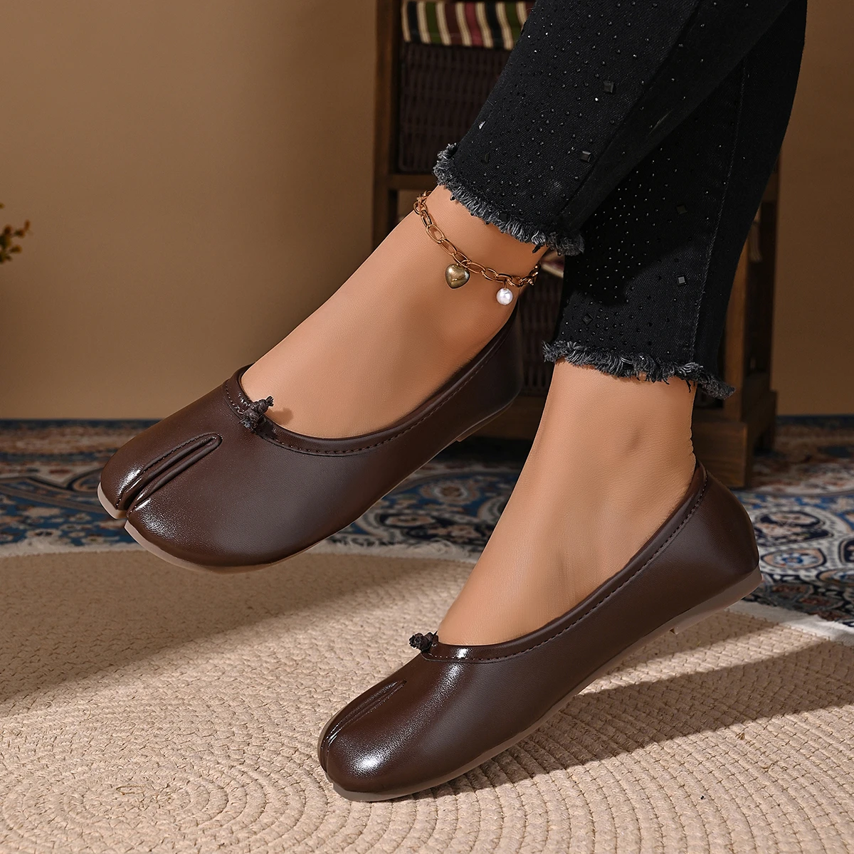 Women Cozy Leather Flats Split Hoof Toe Loafers Femme Mary Jeans Mocasines Ladies Ballerina Shoe
