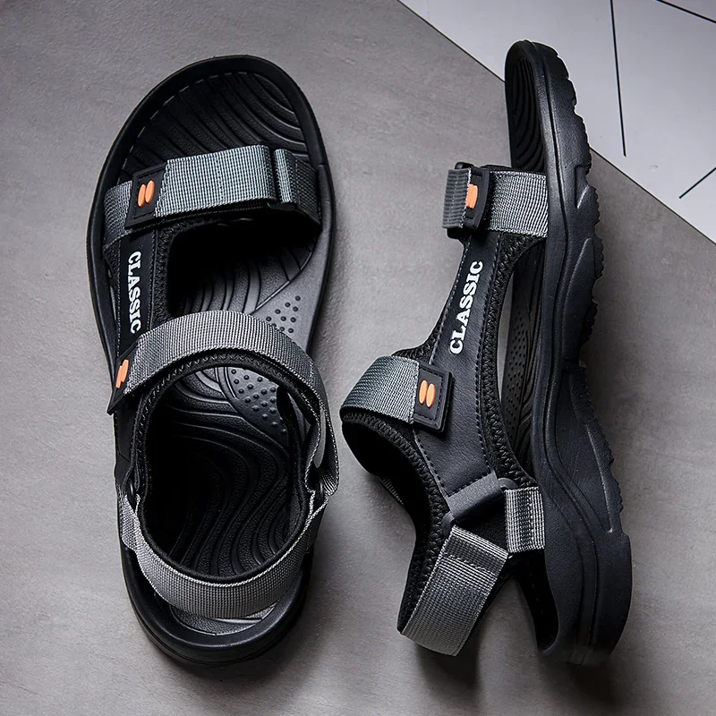 2026 Men Sandals Summer Leisure Beach Holiday Sandals Men Shoes New Outdoor Sneakers Male Retro Comfortable Casual Sandals Men