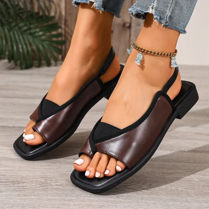 New Summer Women's Genuine Leather Open-Toe Sandals Fashionable Flat Square-Toe Sandals 2026 Retro Outdoor Beach Casual Sandals