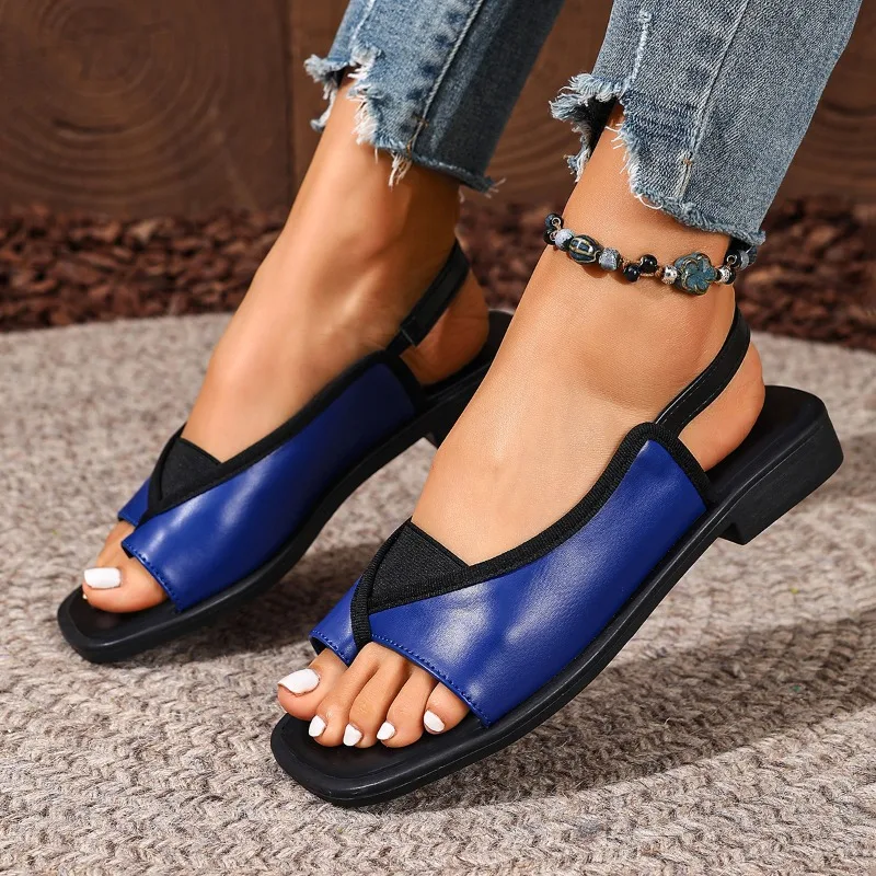 New Summer Women's Genuine Leather Open-Toe Sandals Fashionable Flat Square-Toe Sandals 2026 Retro Outdoor Beach Casual Sandals