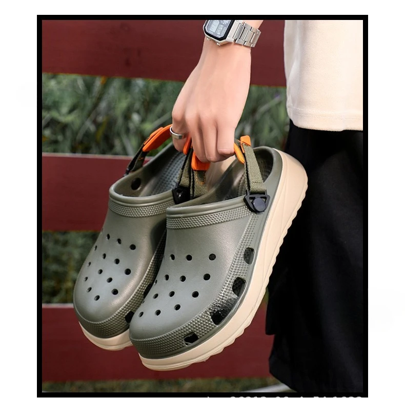 New men's large size Internet celebrity fashion trend double color hole shoes summer sports beach cool slippers