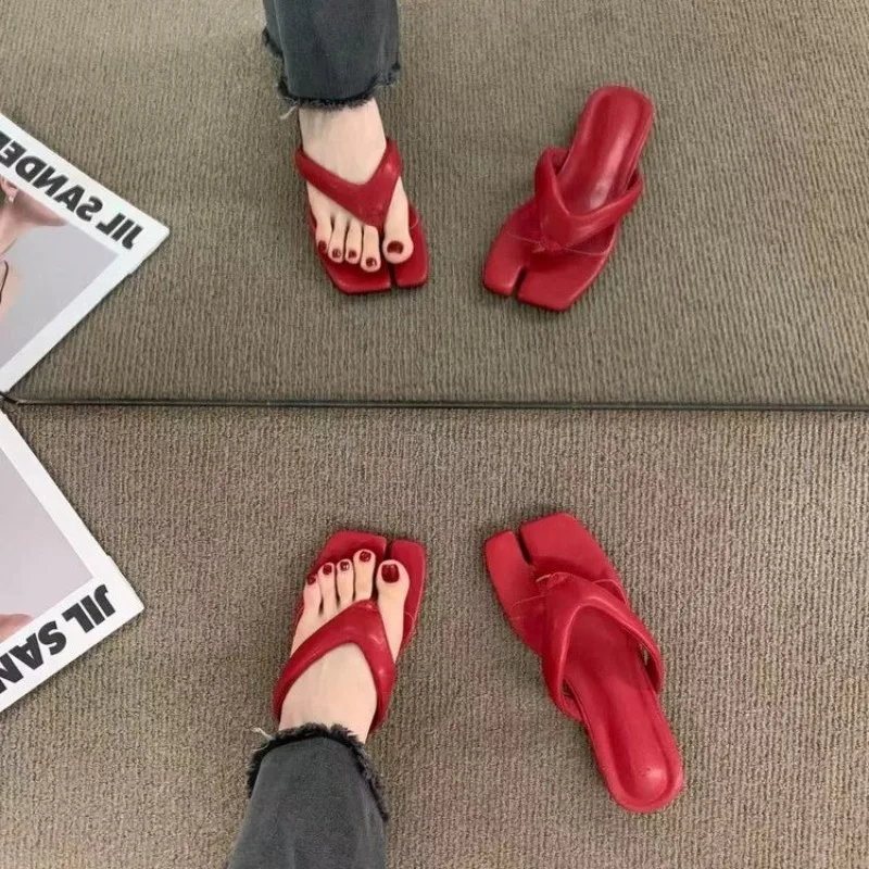 Plus-Size Summer Hot-Selling Toe-Separating Slippers for Women, Thong Flip-Flops, Cool Sandals