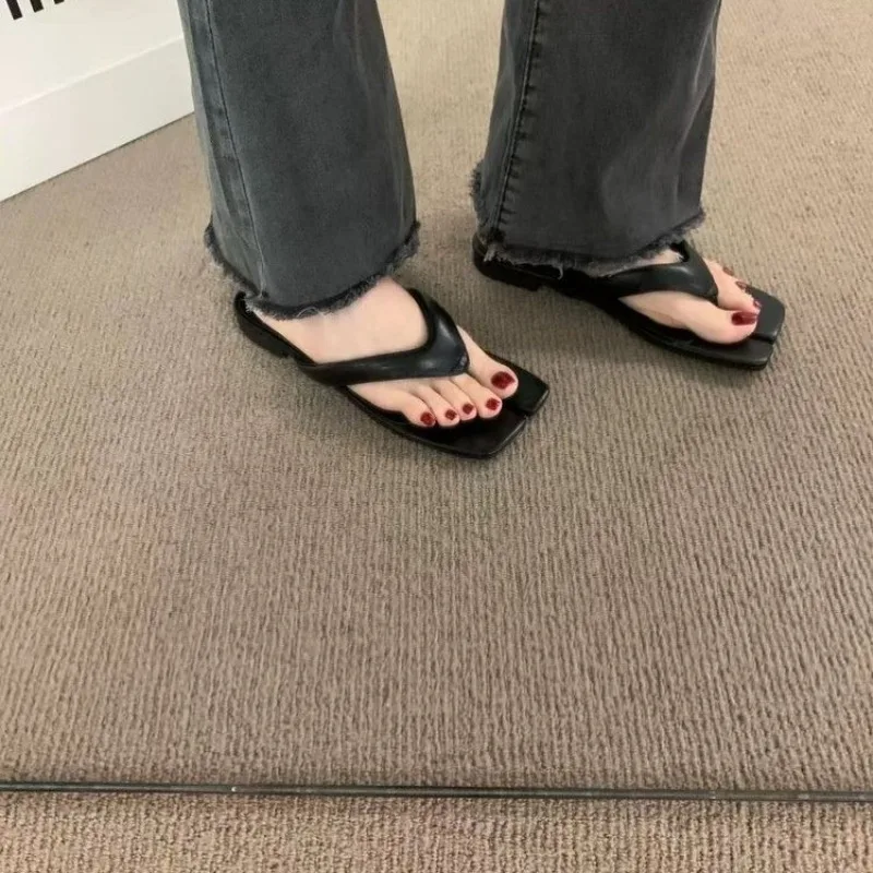 Plus-Size Summer Hot-Selling Toe-Separating Slippers for Women, Thong Flip-Flops, Cool Sandals