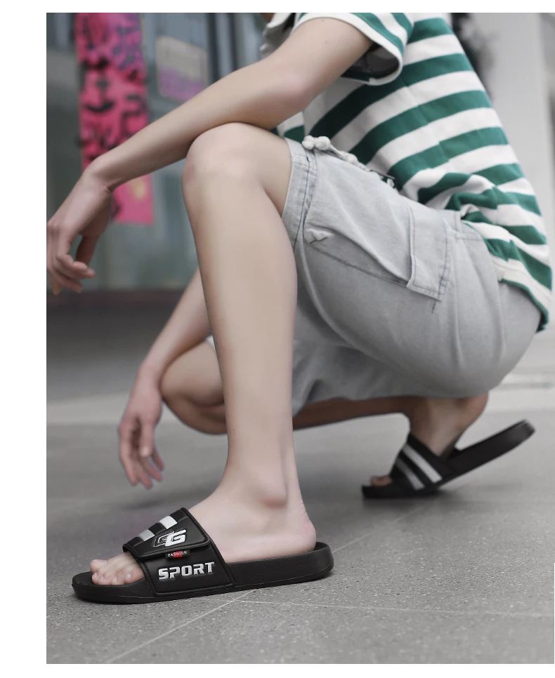 New Mens Slippers Velcro Strap Slipper Lightweight Slide Summer Beach Shoe Soft Mules Slide Flip Men Big Size Sandal Casual Clog