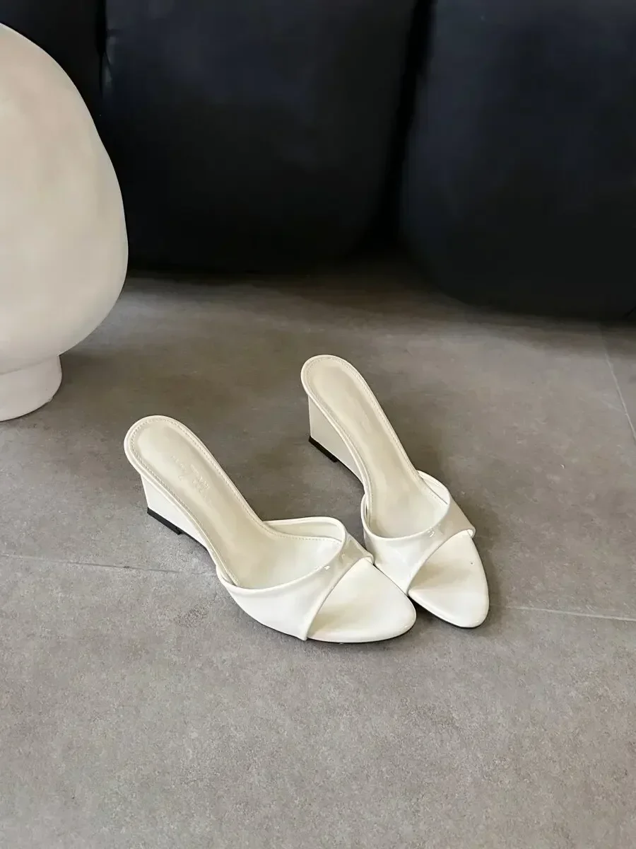 2026 Wedges Heel Women Slippers Comfort Open Toe Slip On Pumps Ladies Outdoor Patent Leather Daily Wear Party Dress Slides