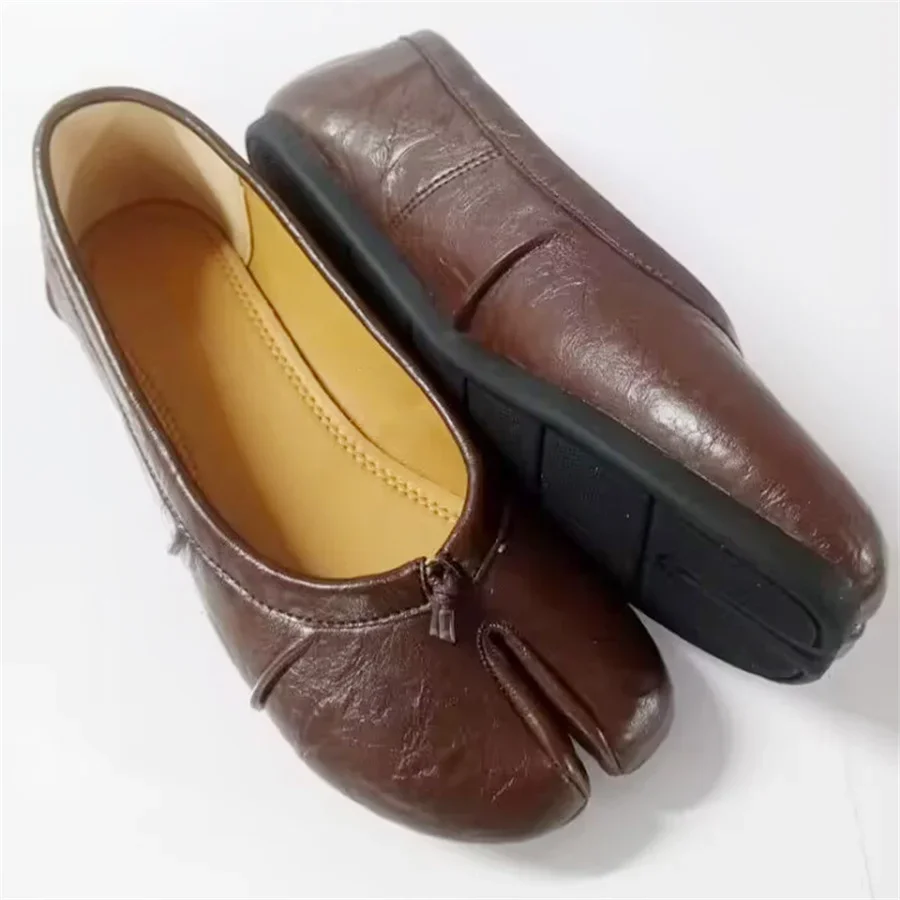 Size 35-43 Split Toe Women Ballet Flats Tabi Shoes Casual Slip-on Loafers Ladies Pleated Leather Espadrilles Zapatillas Mujer