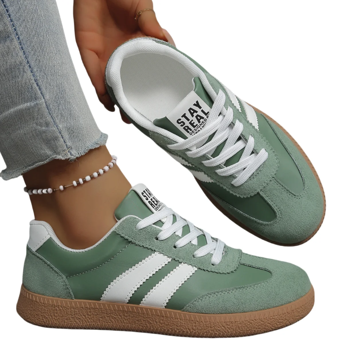 Fashionable and Sexy Plus Size Lace Up Flat Shoes for Women Spring and Autumn New Round Toe Comfortable Casual Sports Shoes