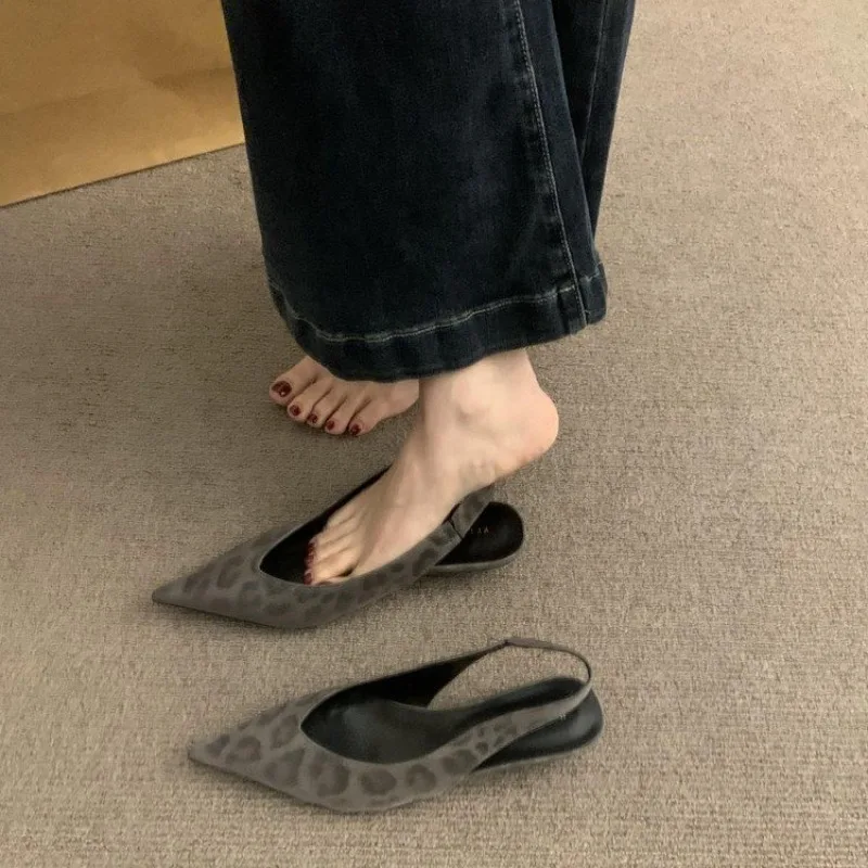 Women’s low-heeled high-heeled shoes – New for 2026: Summer low-heeled flats – Comfortable sandals