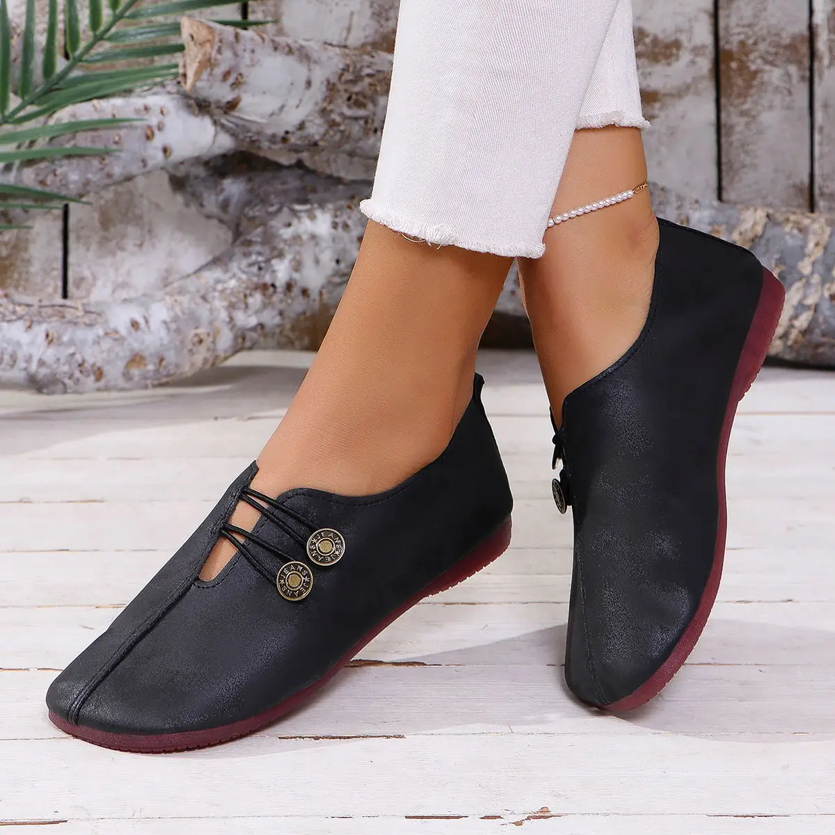 New Women's Comfort Flat Shoes, Retro Style Metal Accent Loafers, Soft Distressed Casual Slip-On Shoes