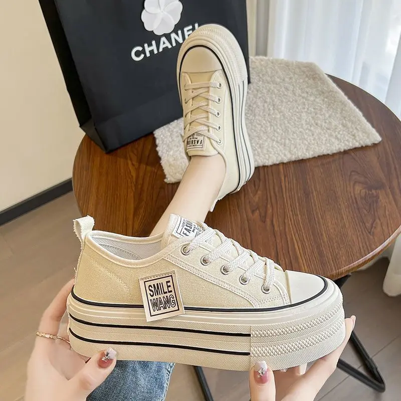 2026 New Women's Black Platform Canvas Sneakers Lace-up Comfortable Shoes Fashion Outdoor Multi-functional Sports Canvas Shoes