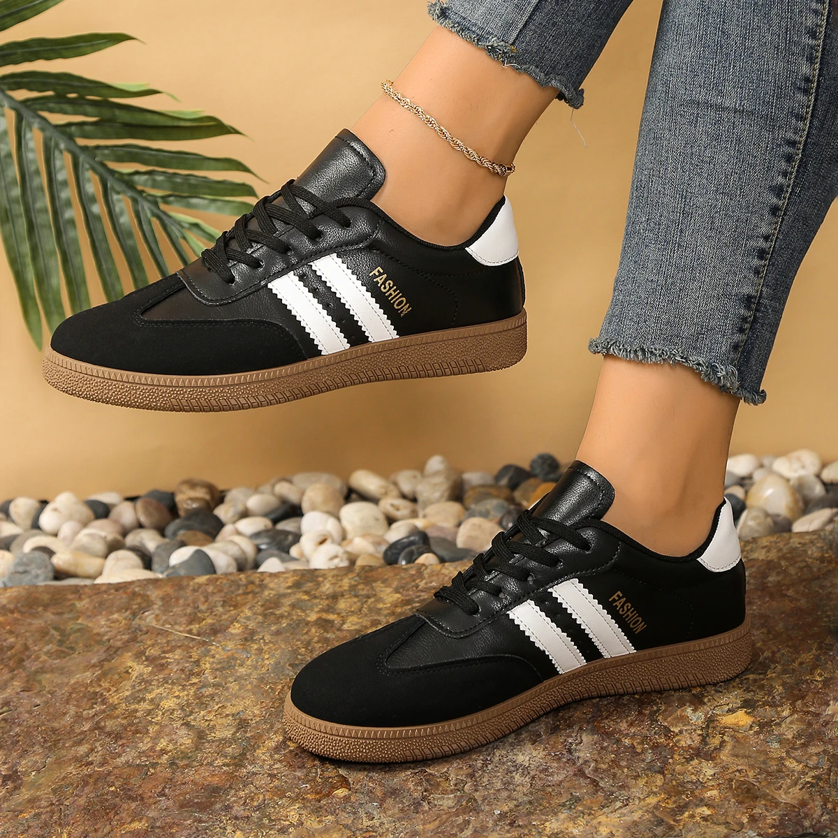 *2026 Spring Autumn Selling Elegant Casual Sports Shoes Women's Fashion New Round Toe Comfortable Thick Soled Flat Work Shoes