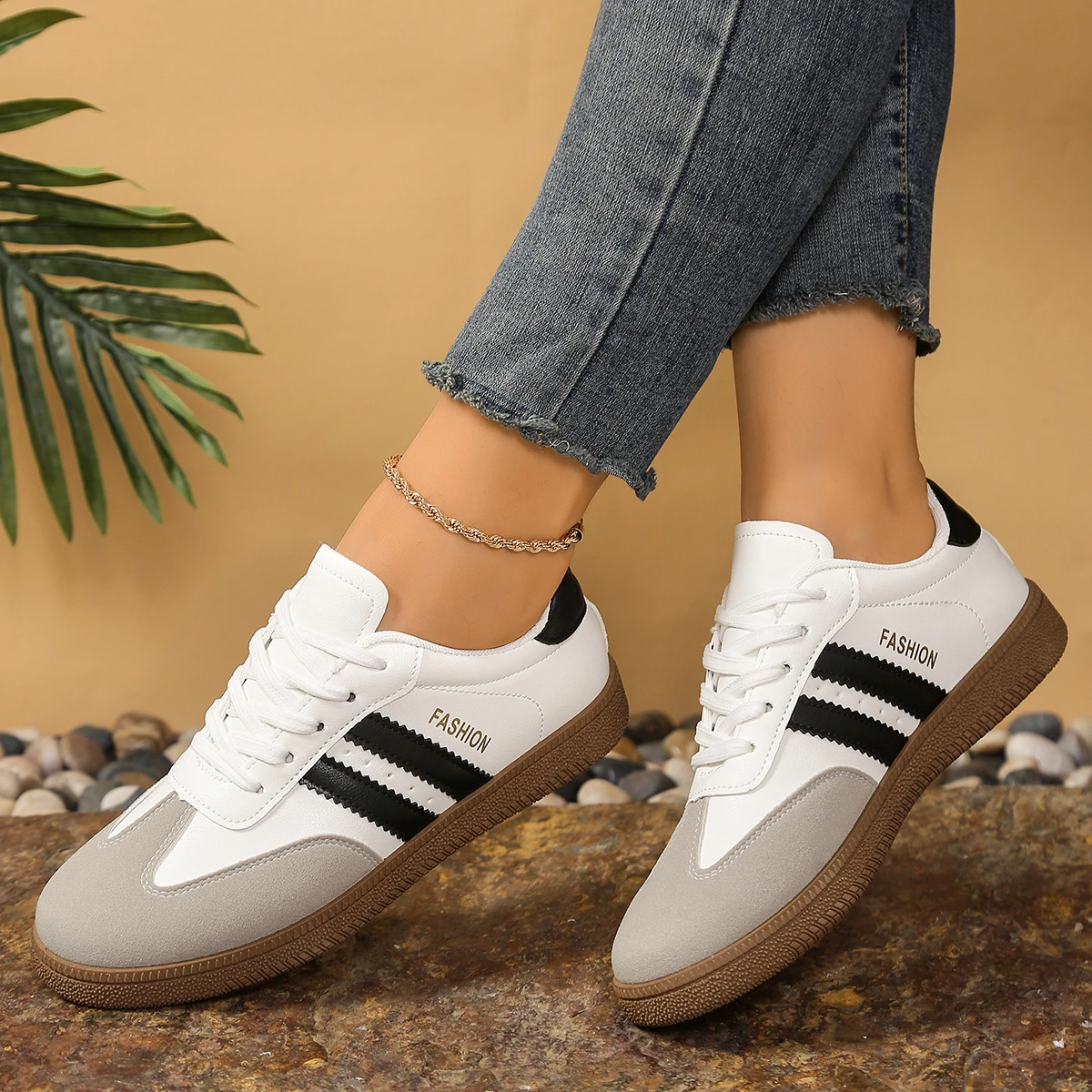 *2026 Spring Autumn Selling Elegant Casual Sports Shoes Women's Fashion New Round Toe Comfortable Thick Soled Flat Work Shoes
