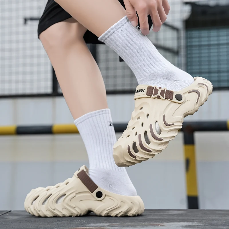 Summer Men's Outdoor Clogs EVA Soft Slippers For Man Beach Sandals Slides Garden Shoes New Men Casual Shoes Male Beach Slippers