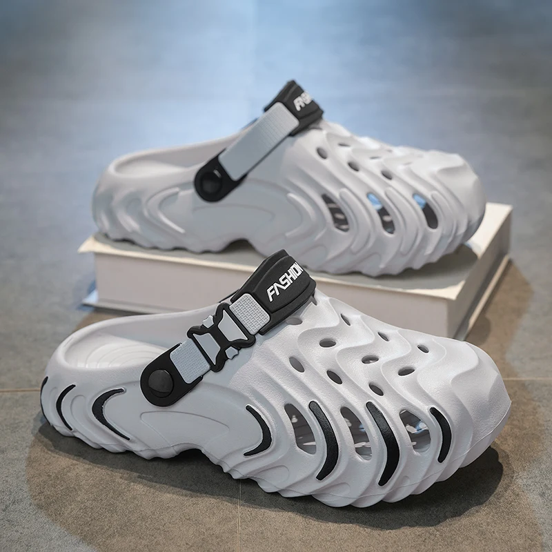 Summer Men's Outdoor Clogs EVA Soft Slippers For Man Beach Sandals Slides Garden Shoes New Men Casual Shoes Male Beach Slippers