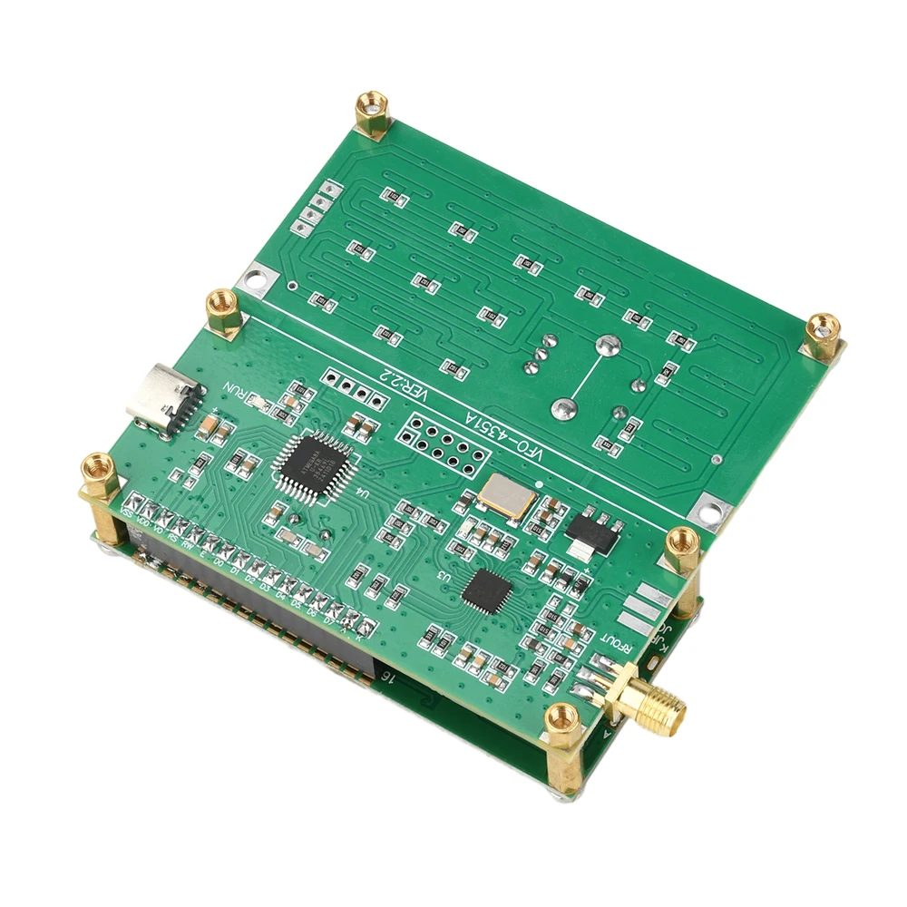 Type-C RF Signal Source Signal Generator 35MHz-4400MHz RF Signal Generator With Antenna ADF4351 Signal Source Module
