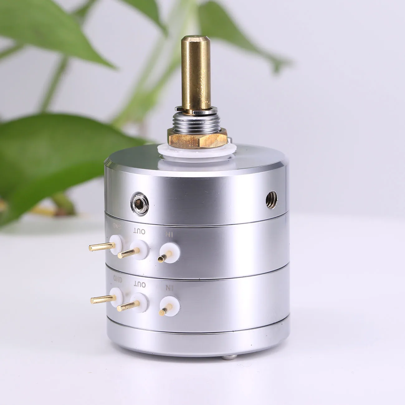 1PC EIZZ Stereo 10K 25K 50K 100K 250K 24 Steps Volume Potentiometer LOG Stepped Audio Attenuator For Hifi Audio DIY