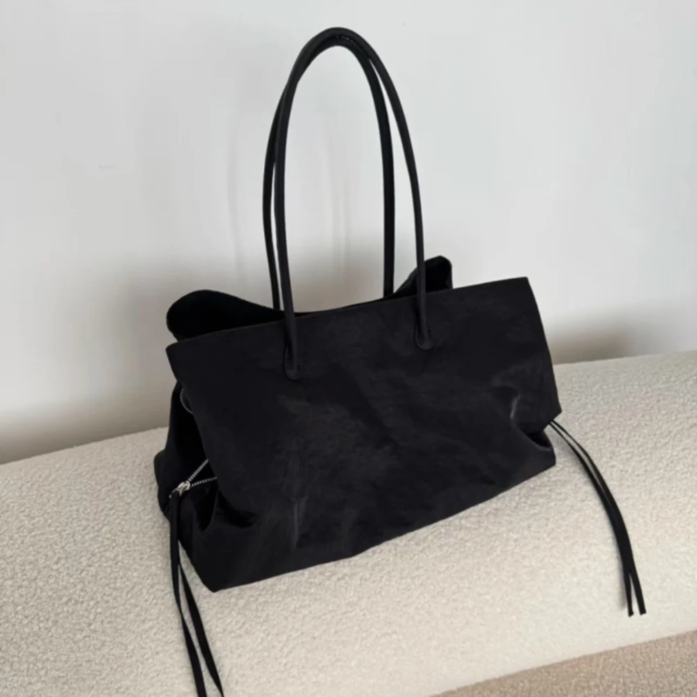 Women's Solid Black Cool Tote Bag 2025 New Fashion Simple Nylon Large Capacity Commuter Double Zipper Compartment HandBags