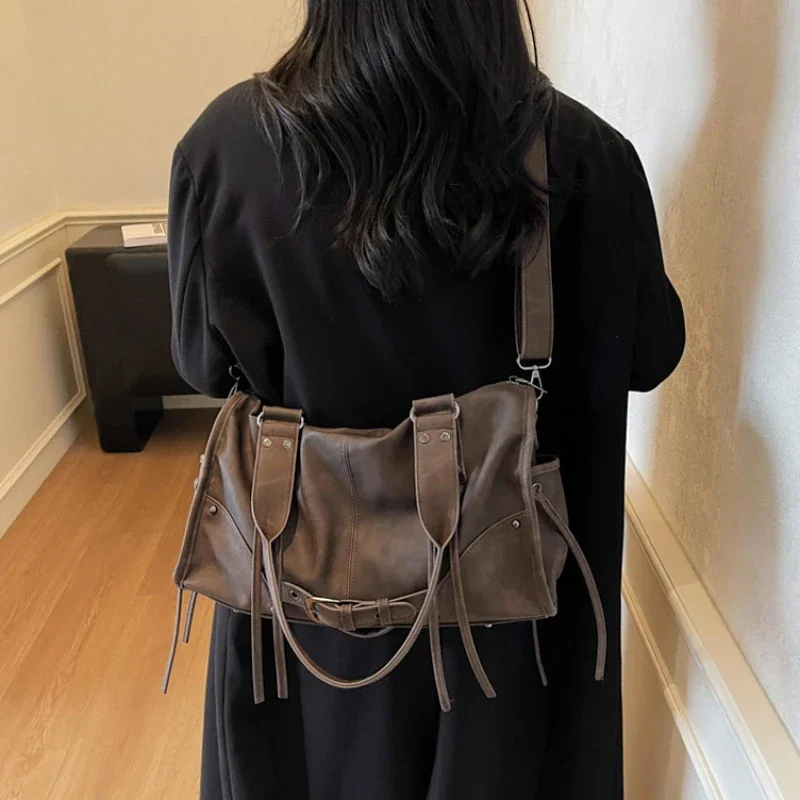 Retro Motorcycle Handbag Women Horizontal Tote Storage Tassel Design Pillow Shoulder Bag Trendy Large Capacity Soft Underarm Bag