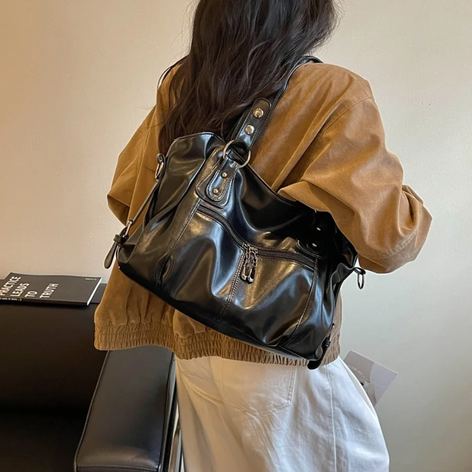 Luxury Shoulder Bag for Women 2026 New Casual Crossbody Bag Ladies Daily Commute Handbag Large Capacity Soft PU Leather Tote Bag