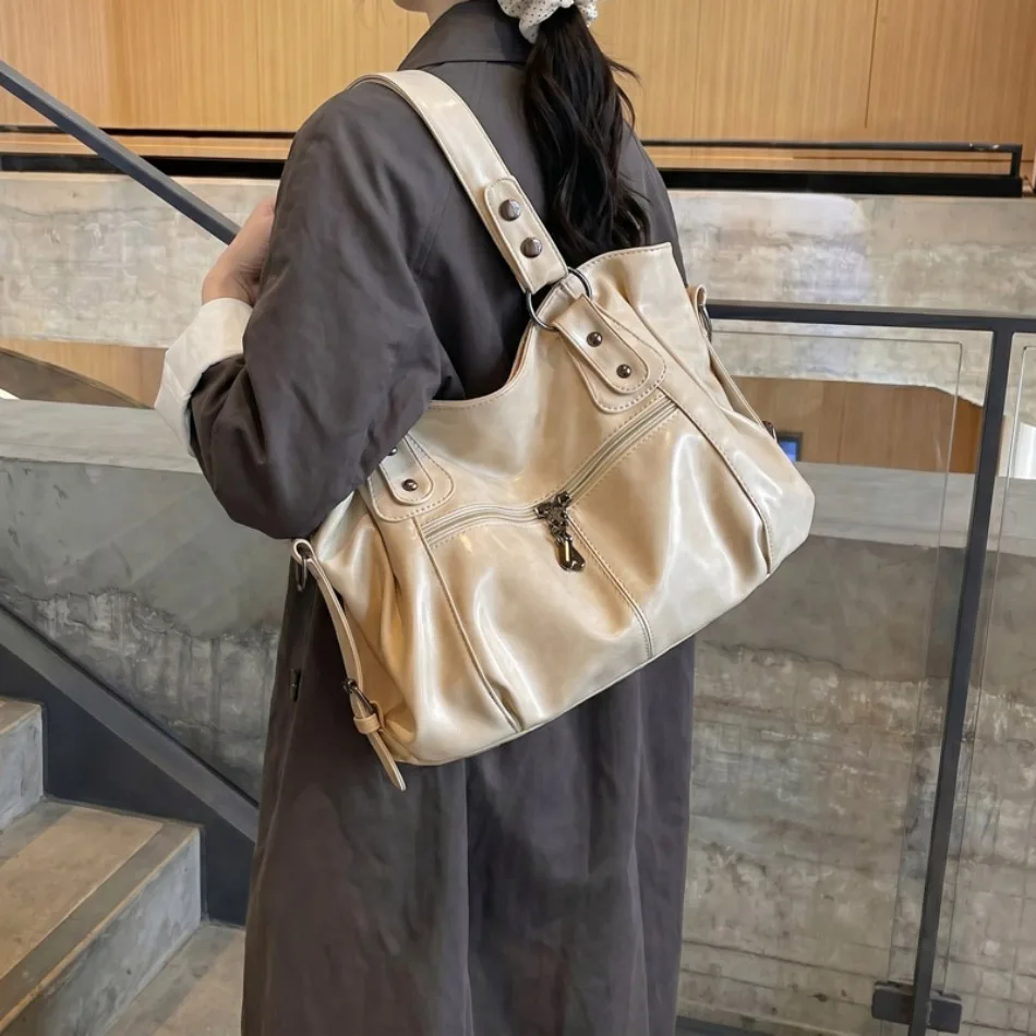Luxury Shoulder Bag for Women 2026 New Casual Crossbody Bag Ladies Daily Commute Handbag Large Capacity Soft PU Leather Tote Bag